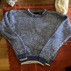 Vintage cropped blue sweater
